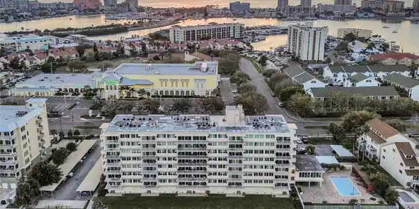223 ISLAND WAY