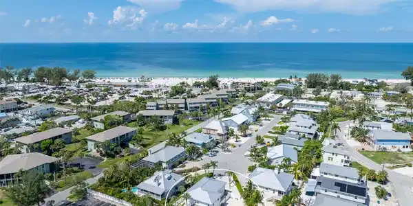 7 PALM HARBOR DRIVE