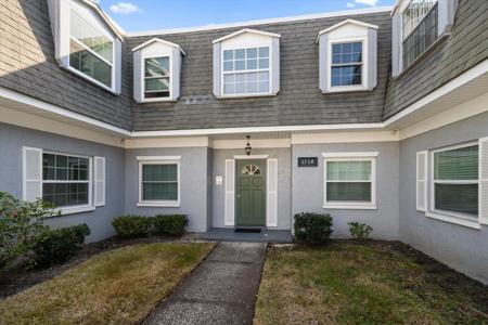 1719 BELLEAIR FOREST DRIVE