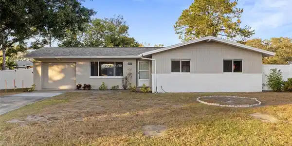 13705 JAMAICA DRIVE