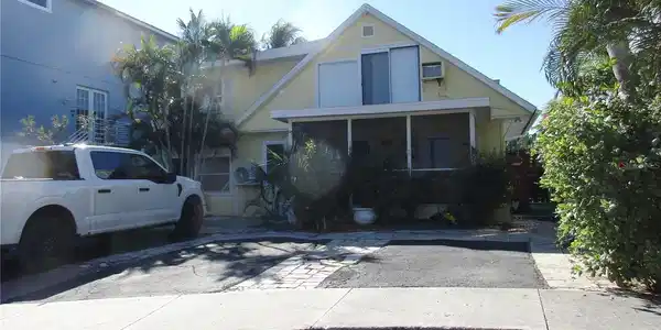 618 AVENIDA DE MAYO