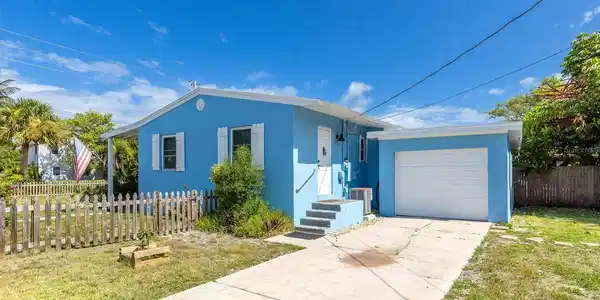 301 GRANADA STREET