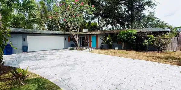 6429 GULFPORT BLVD. SOUTH BOULEVARD