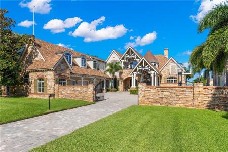 214 HARBOR VIEW LANE