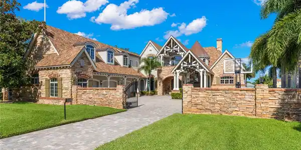 214 HARBOR VIEW LANE