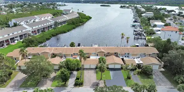 825 E GULF BOULEVARD