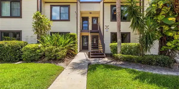 428 MOORINGS COVE DRIVE