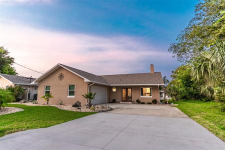 38 COMANCHE COURT