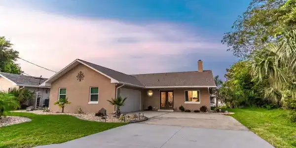 38 COMANCHE COURT