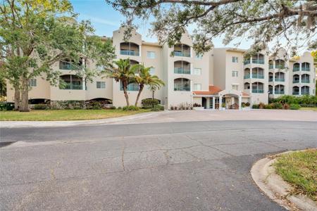 3731 SARASOTA SQUARE