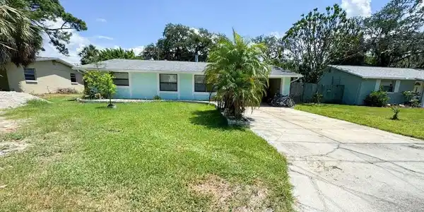 7246 DIANNE DRIVE
