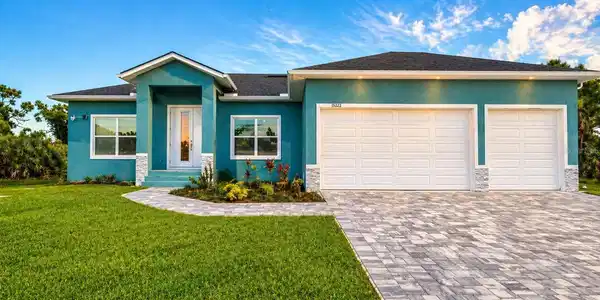 15473 LAKELAND CIRCLE