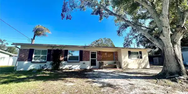 339 COUNTRY CLUB DRIVE