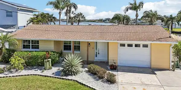 4912 BAY PARK DRIVE