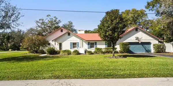 2349 KINGS POINT