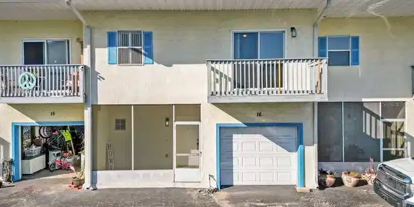 825 ANASTASIA BOULEVARD