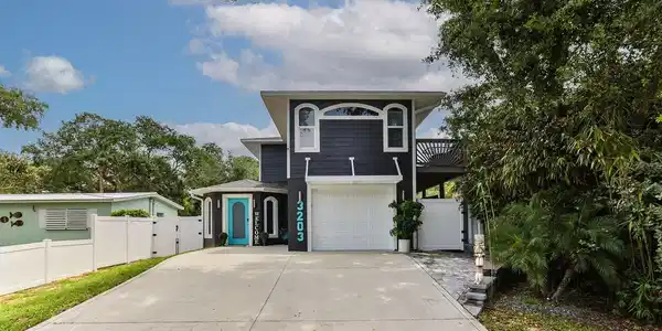 3203 SAXON DRIVE