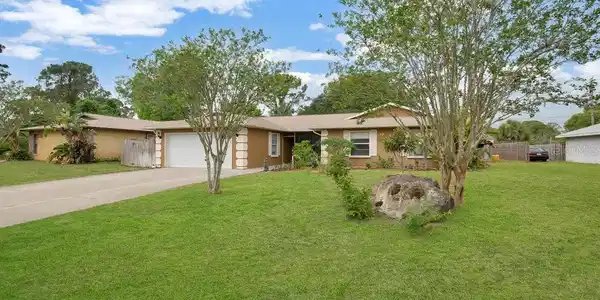 1804 WILLOW OAK DRIVE
