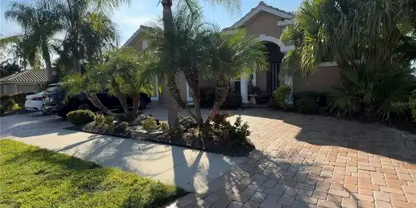 1465 CREEK NINE DRIVE