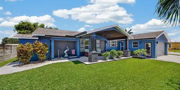 155 FRANCIS DRIVE NE