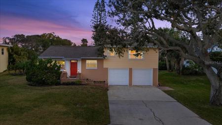 10 PLEASANT VIEW CIRCLE