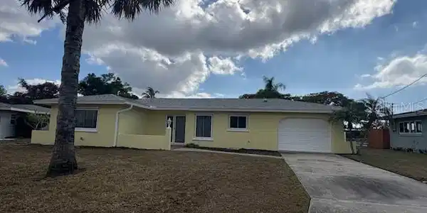 600 S NEPONSIT DRIVE