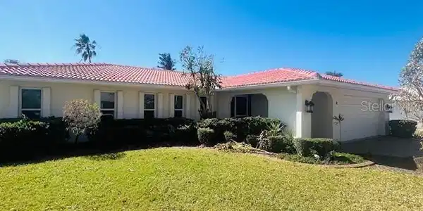 9 DOVER DRIVE
