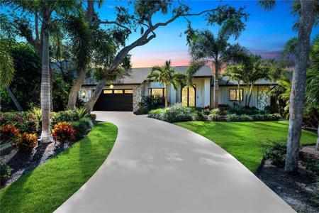 5361 SIESTA CT