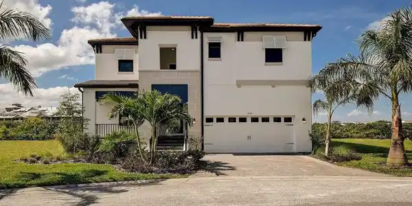 2612 WHITE COQUINA LOOP