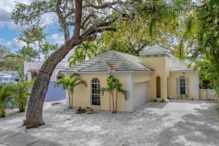 1744 WISCONSIN LANE