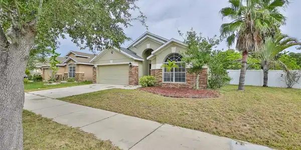 812 BARCLAY WOOD DRIVE
