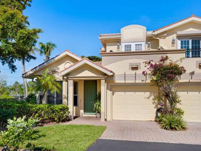 1164 BEACHCOMBER COURT
