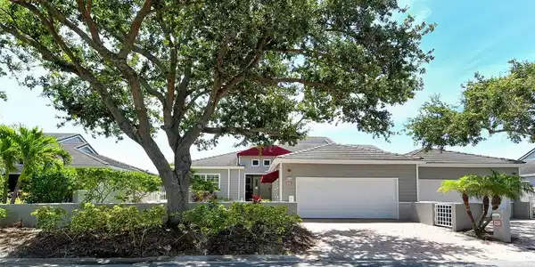 3427 WINDING OAKS DRIVE