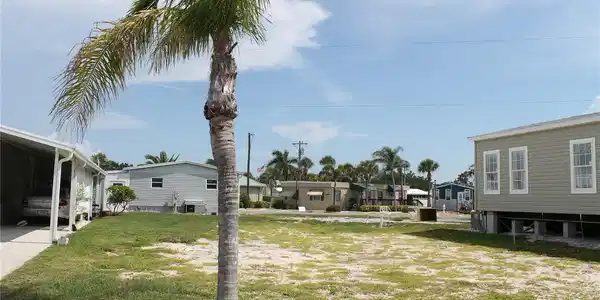 621 LEISURE