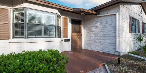 4712 TRAVERTINE DRIVE