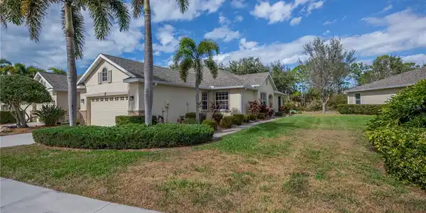 9260 COACHMAN DRIVE