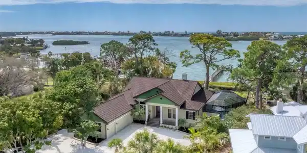 603 HARBOR SHORE DRIVE