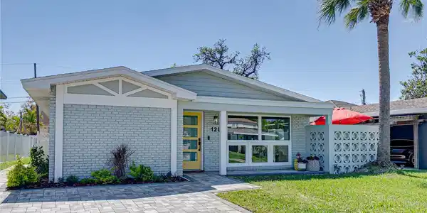 120 CHESAPEAKE AVENUE
