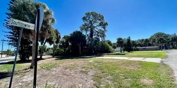 5056 SOUTHTOWNE LOOP