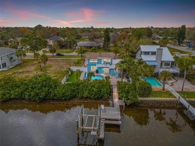 652 BAYSHORE DRIVE