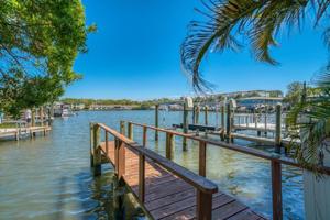 1841 VENETIAN POINT