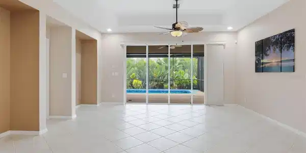 Image 4 Image 4