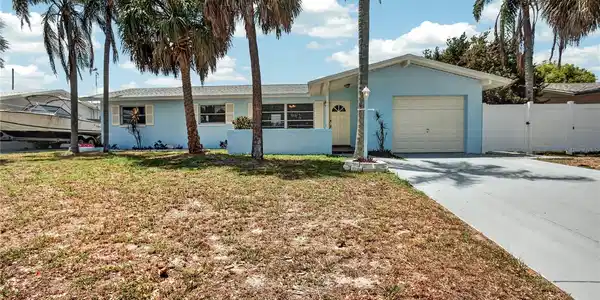 13746 MARTINIQUE DRIVE