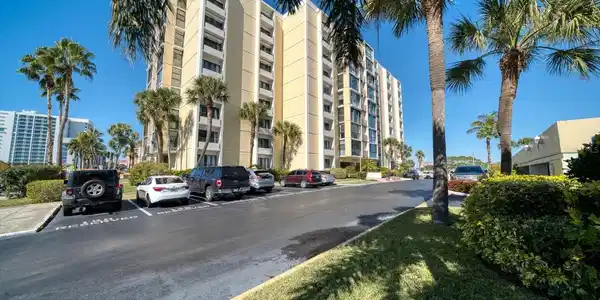 800 S GULFVIEW BOULEVARD
