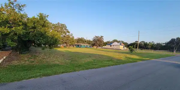 BONITO AVENUE