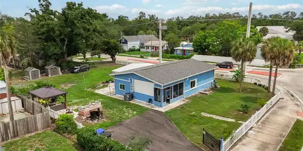 3706 OLD BRADENTON ROAD