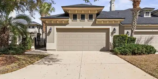 10 RIVER PARK DRIVE N