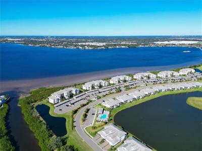 1010 TIDEWATER SHORES LOOP