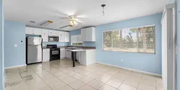 Image 4 Image 4