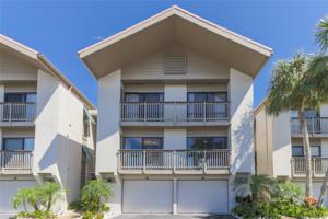 1087 LAKE HOUSE